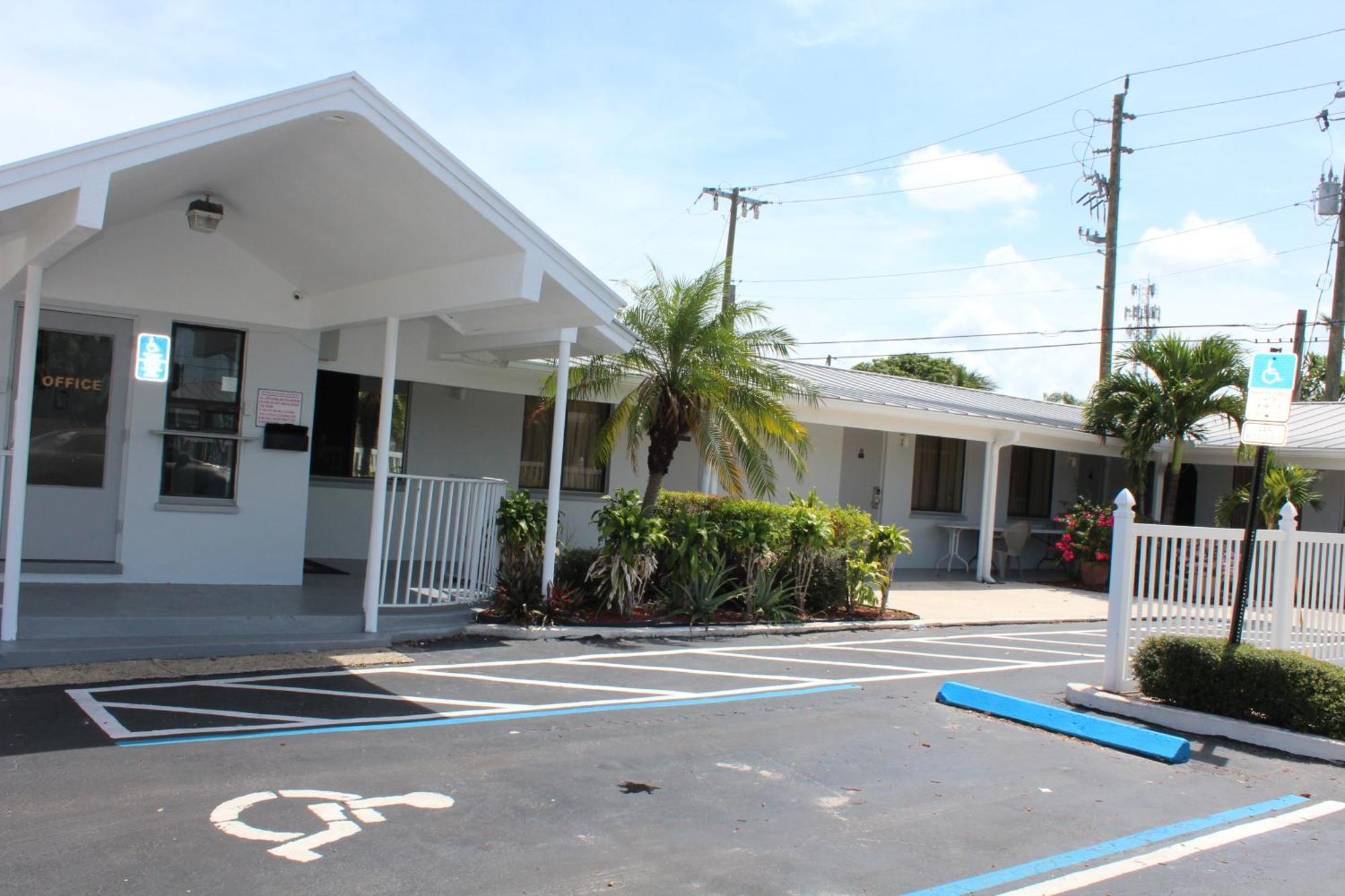 Economy Inn ウェストパームビーチ エクステリア 写真