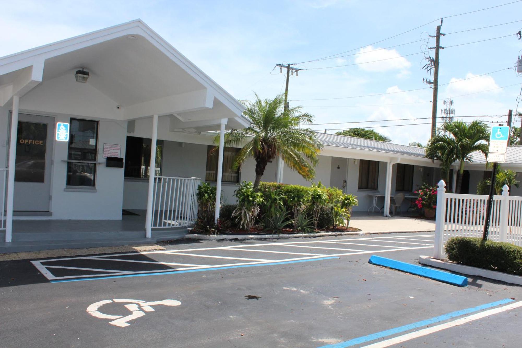 Economy Inn ウェストパームビーチ エクステリア 写真