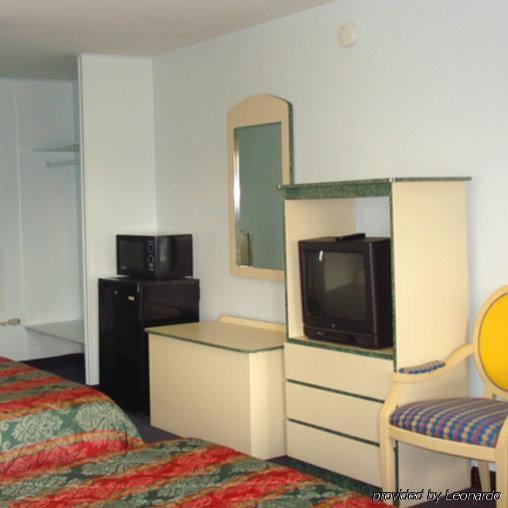 Economy Inn ウェストパームビーチ 部屋 写真